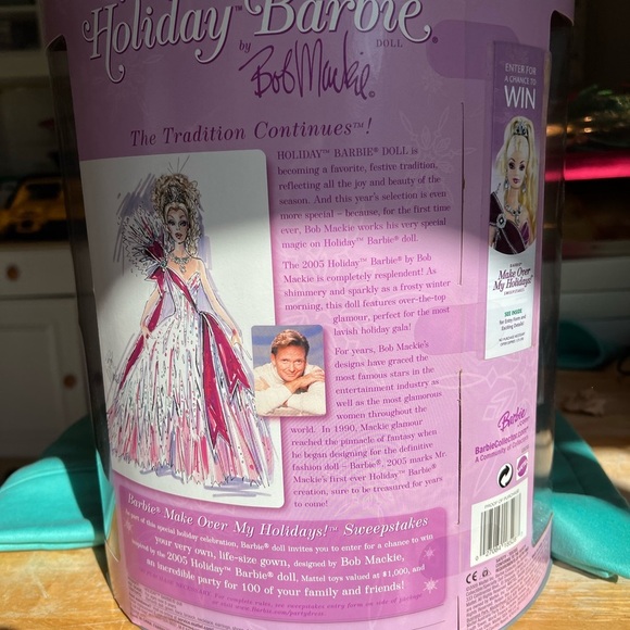 2005 Happy Holidays Barbie by Bob Mackie Pink and White Elegance Doll - Picture 2 of 3